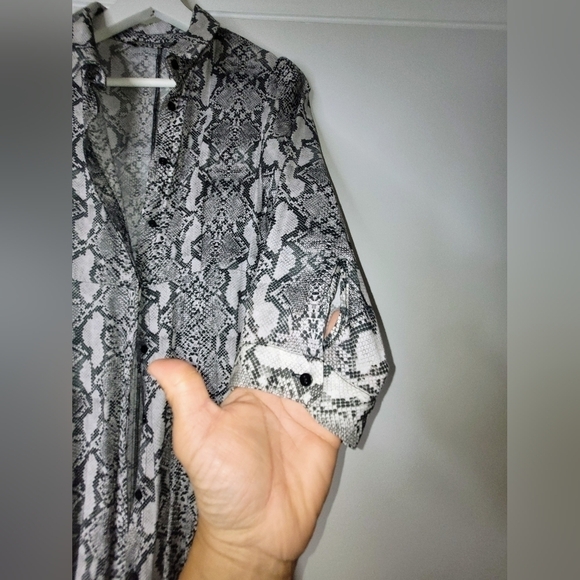 Zara Black And Grey Snake Print Long Shirt Dress Button Down Size XS - Picture 15 of 16